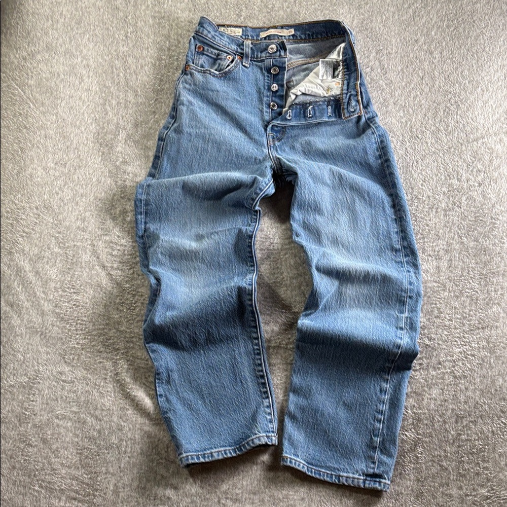 Levi’s 501 Original Straight Leg Button Fly Ribcage Fit Jeans Women’s Sz W25L27